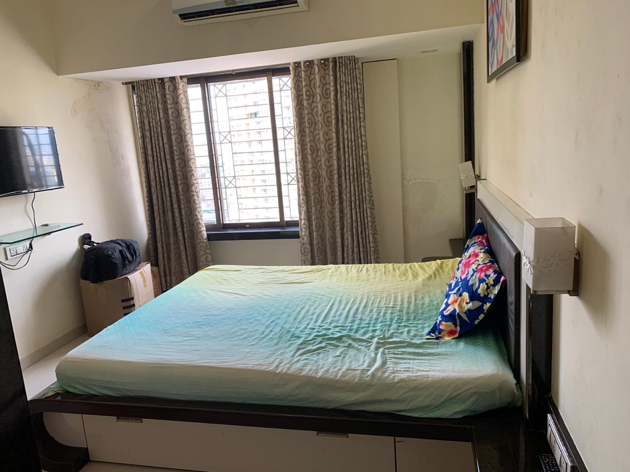 Fully furnished master bedroom single occupancy in 3BHK apartment with brother and sister staying, available for boys and girls