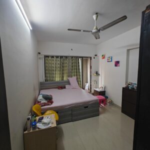 2BHK flat for rent in Lashkaria Green Diamond Oshiwara Andheri West. Spacious 800 sqft layout with 3 balconies. Unfurnished flat with excellent ventilation and natural light. Rent is 65000 and deposit is 200000. Flat will be available from 1st December 2025. Located near Adarsh Nagar Signal with easy access to metro, link road, Lokhandwala and Infinity Mall. Ideal for families and working professionals. Contact for inspection. Real Estate Consultant RERA Registered Manish Mishra Contact 8422999725 www.sheetalproperties.com connect@sheetalproperties.com