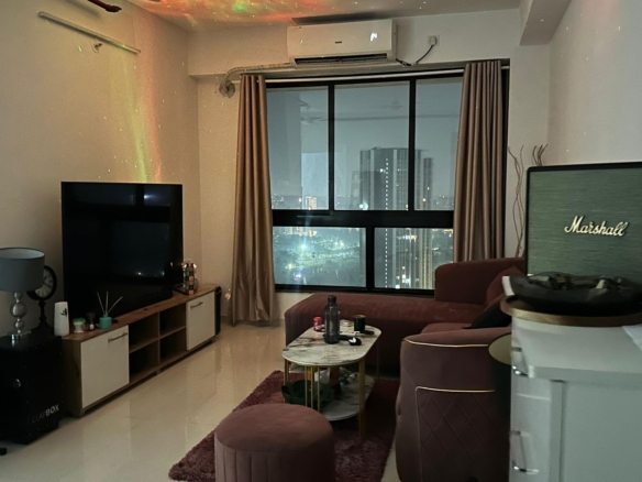 Fully furnished master bedroom single occupancy in 2BHK apartment at Sunteck City Avenue 1, Ram Mandir Road, Goregaon West for boys with gym and parking amenities